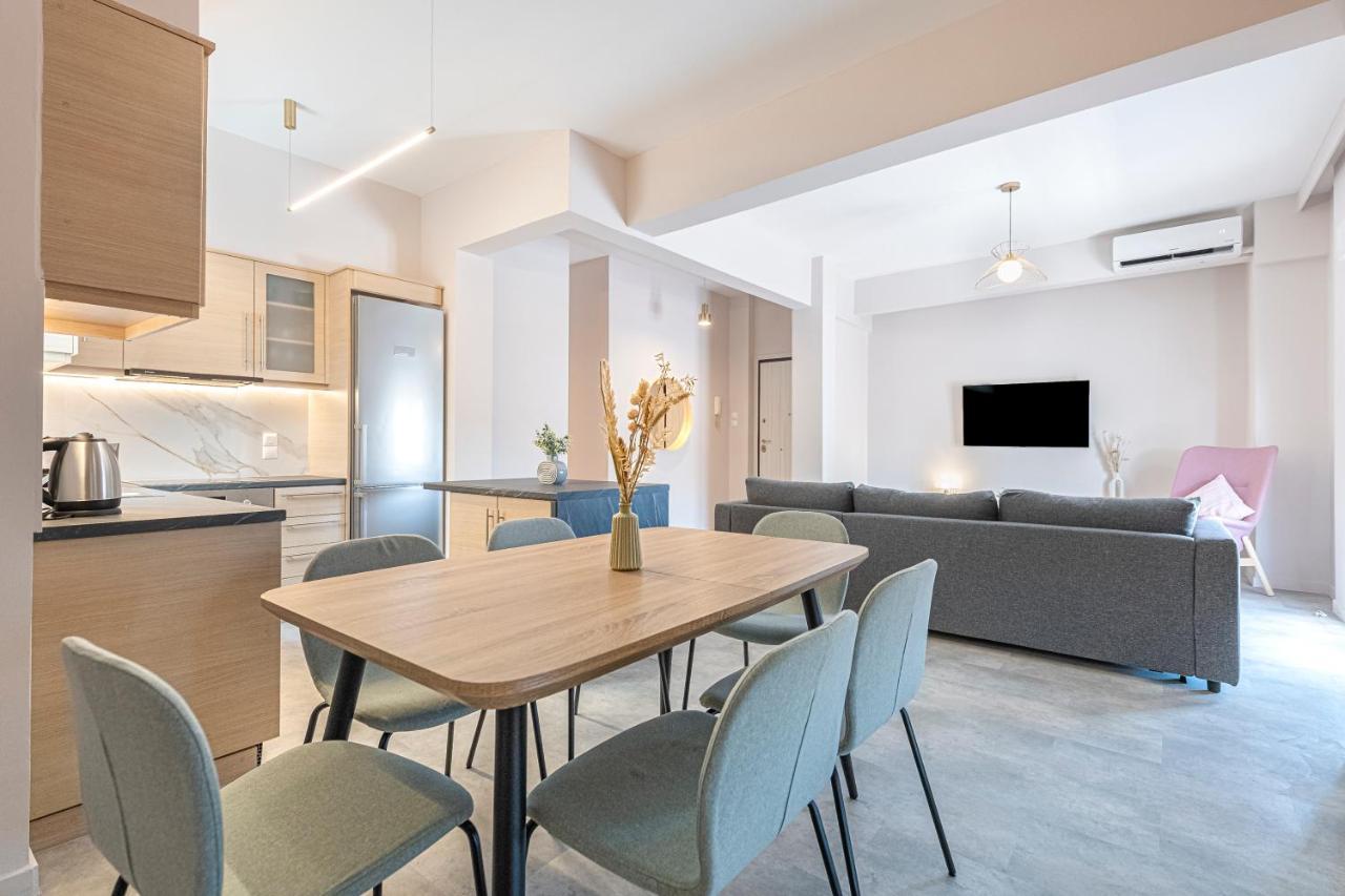 Phaedrus Living Center Geraniou Apartment